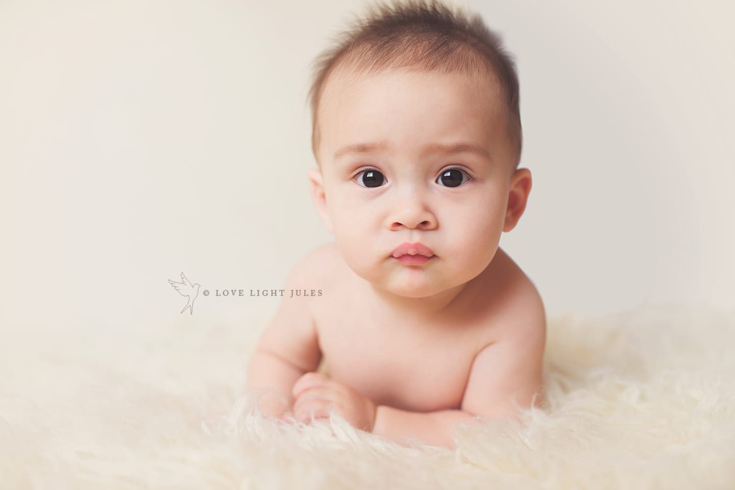 close-up-portrait-of-7-month-old-baby-in-sacramento