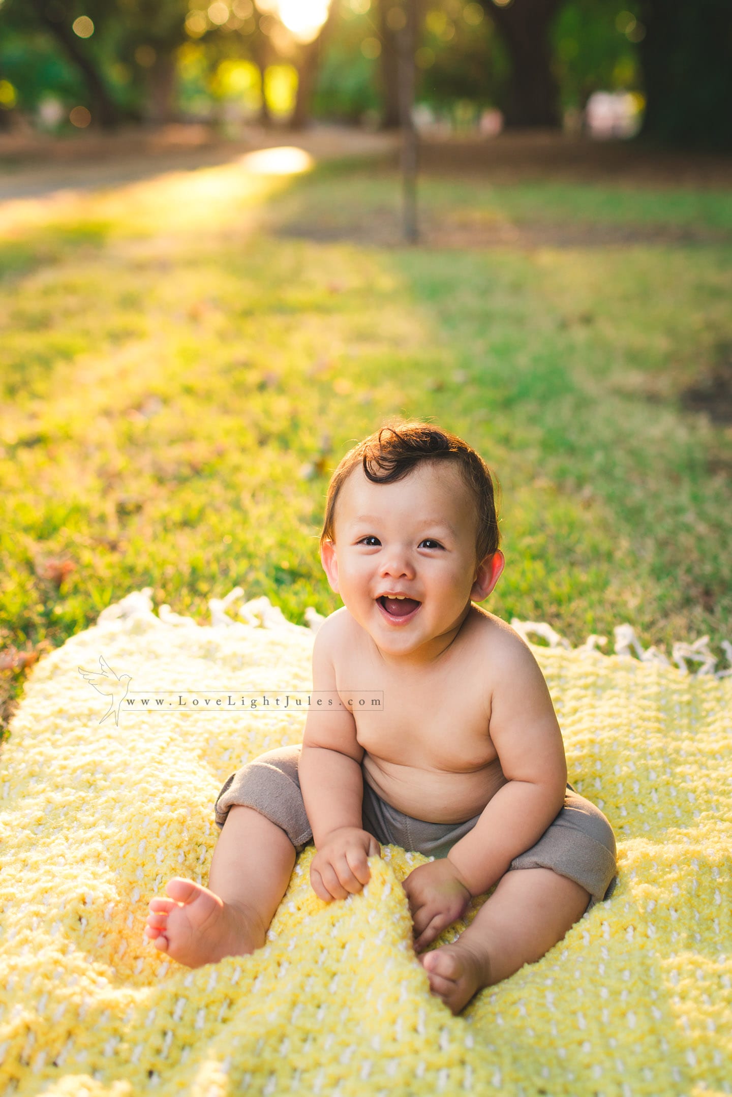 image-of-baby-portraits-in-sacramento-park