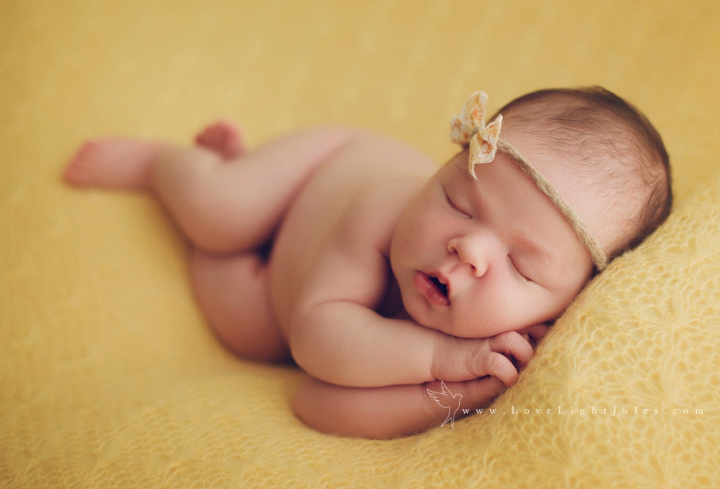image-by-sacramento-ca-newborn-photography-yellow-backdrop