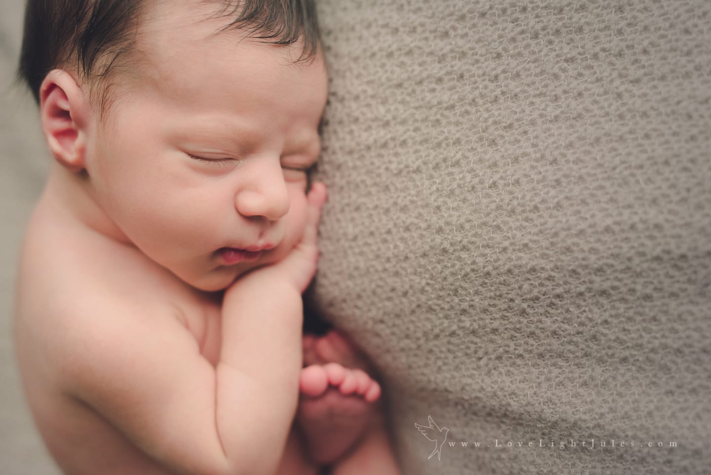 close-up-baby-portrait-by-sacramento-photographer