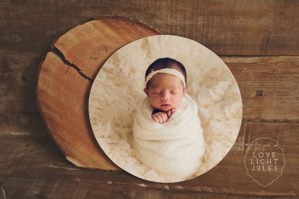 round-photo-block-from-sacramento-newborn-session