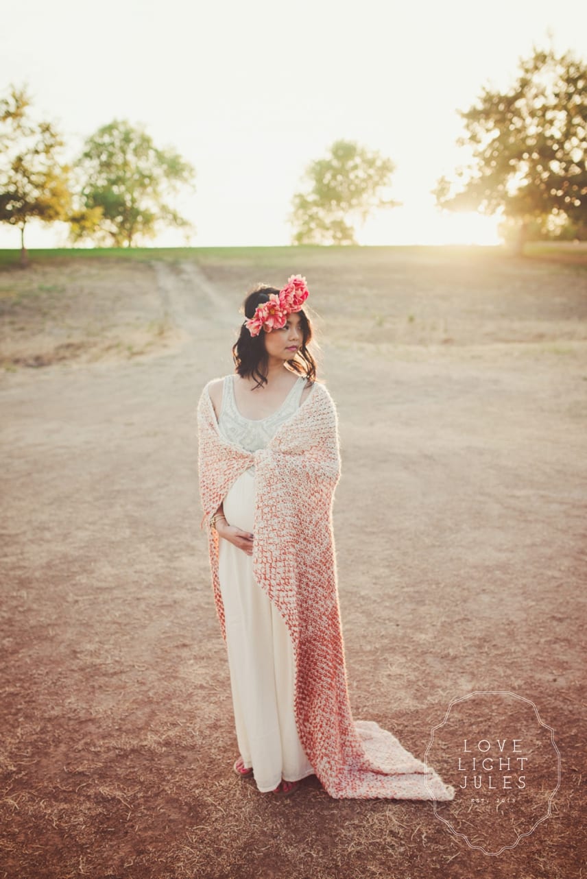 pregnancy-photos-with-flower-crown-at-gibson-ranch